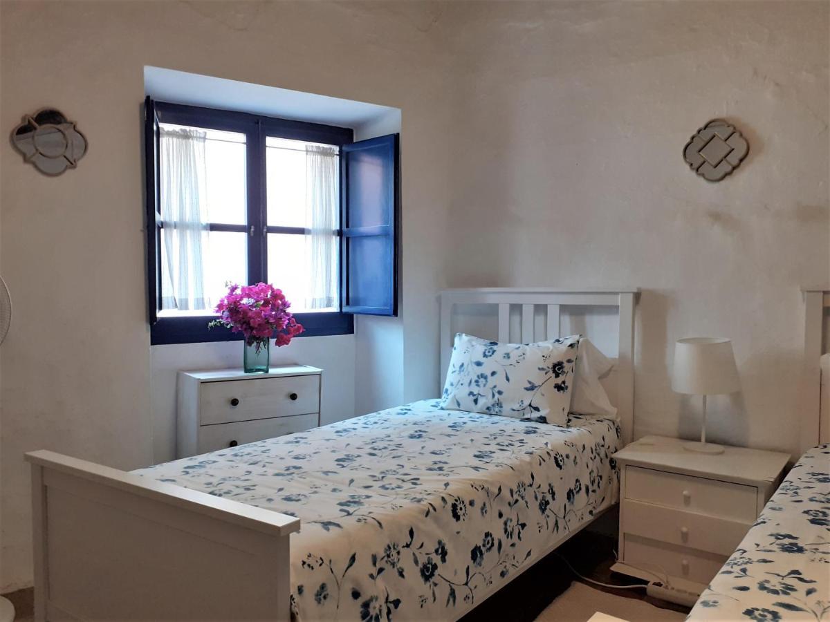 Little Vine Bed & Breakfast Sant Pere De Ribes Exterior foto